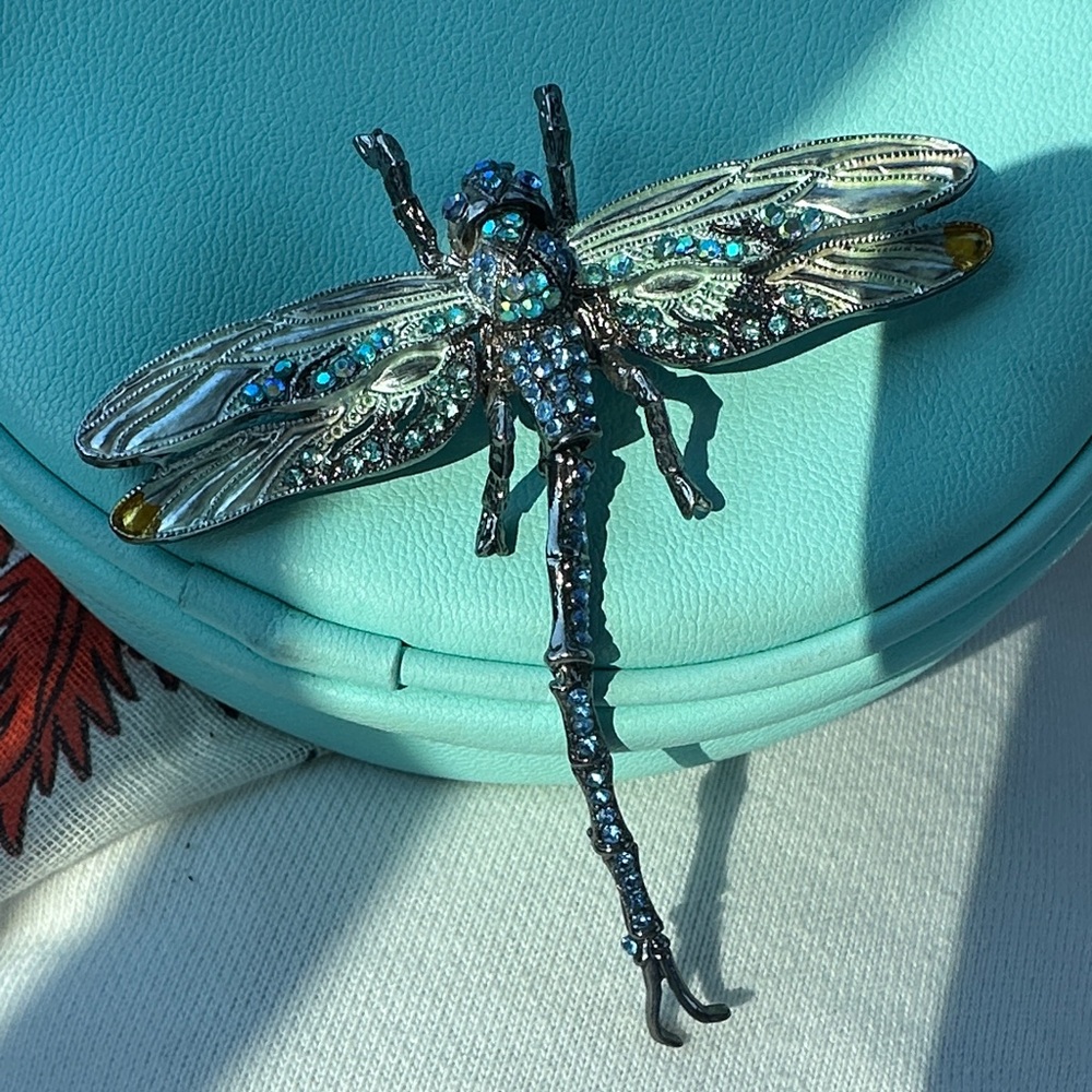 Blue Crystal Articulated Tail Sparkly Dragonfly Decorative Accent Pin Brooch